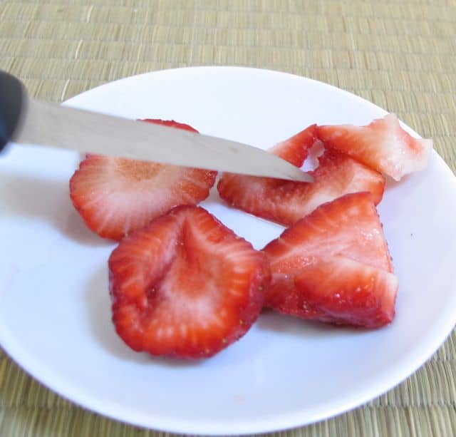 strawberries, fruit, save damaged fruit