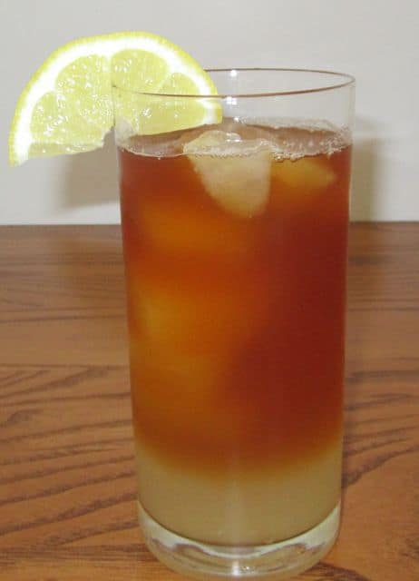 Arnold Palmer drink with lemonade and iced tea