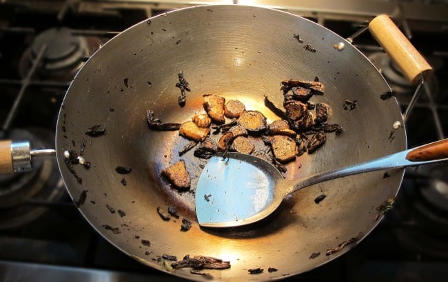 seasoning the wok is done