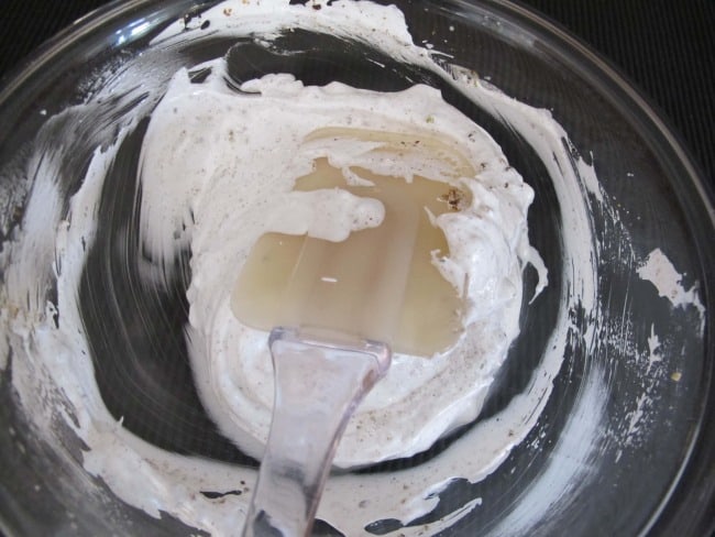 folding egg whites for meringues