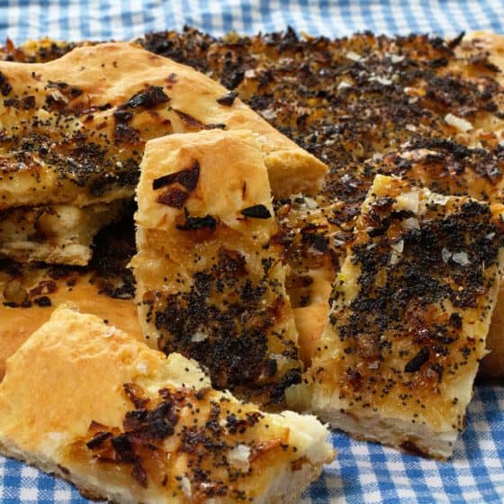 Pletzel – Jewish Onion Board